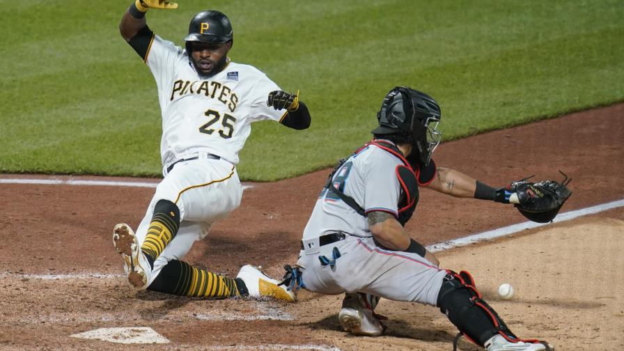 Con doble de Stallings, Piratas se imponen a Marlins Con doble de Stallings, Piratas se imponen a Marlins