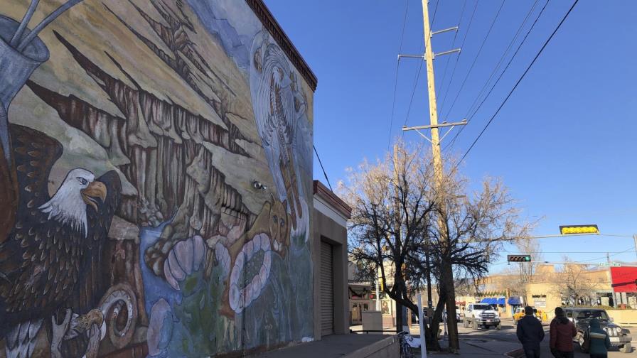 Tirarán mural chicano en Nuevo México para construir museo