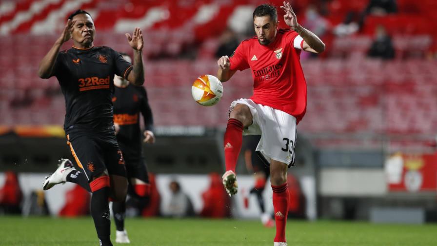 Autoridades hacen redada a 3 clubes de fútbol de Portugal