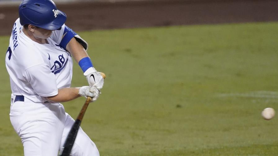 Dodgers pegan 5 jonrones y superan a Angelinos 9-5