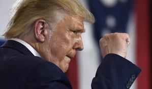 Trump prohíbe tratos con propietarios de TikTok y WeChat