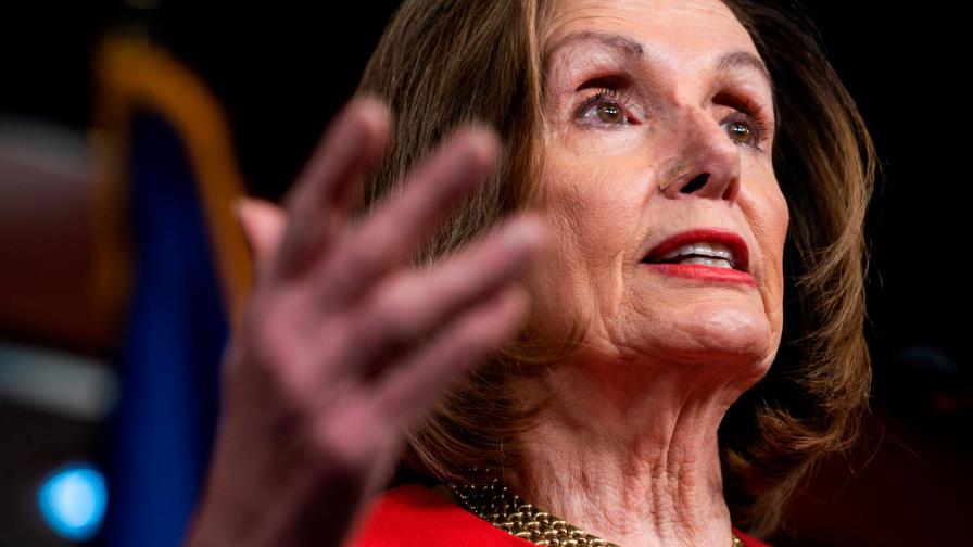 Pelosi invita a Trump a pronunciar su discurso anual