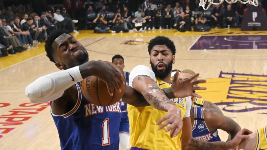 Davis se golpea la espalda, Lakers vencen 117-87 a Knicks