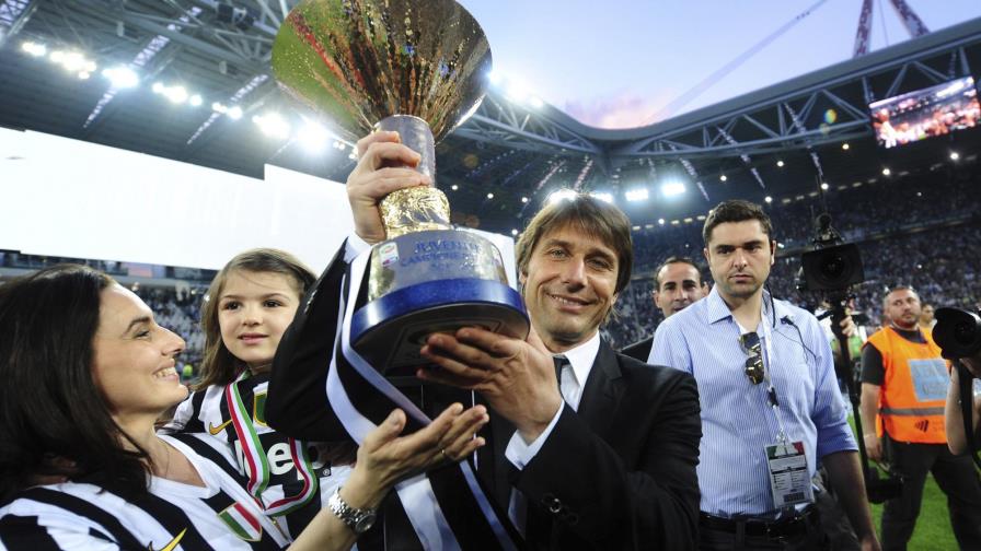 Conte regresa a la Premier como técnico de Tottenham