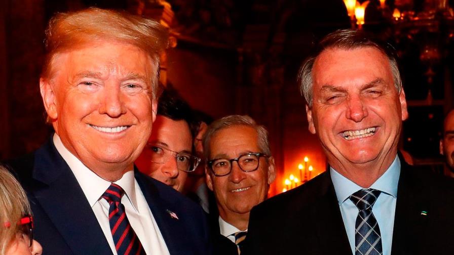 Tiene COVID-19 funcionario brasileño que se reunió con Trump y Bolsonaro Tiene COVID-19 funcionario brasileño que se reunió con Trump y Bolsonaro