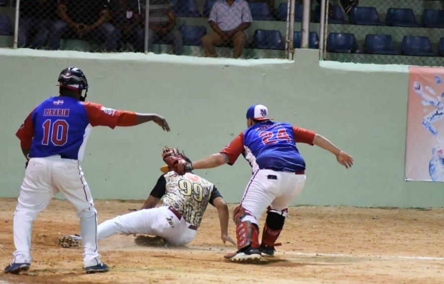 95 Cristo-Fe gana a la Manlio y avanza a semifinal del torneo Rubén Pimentel de softbol