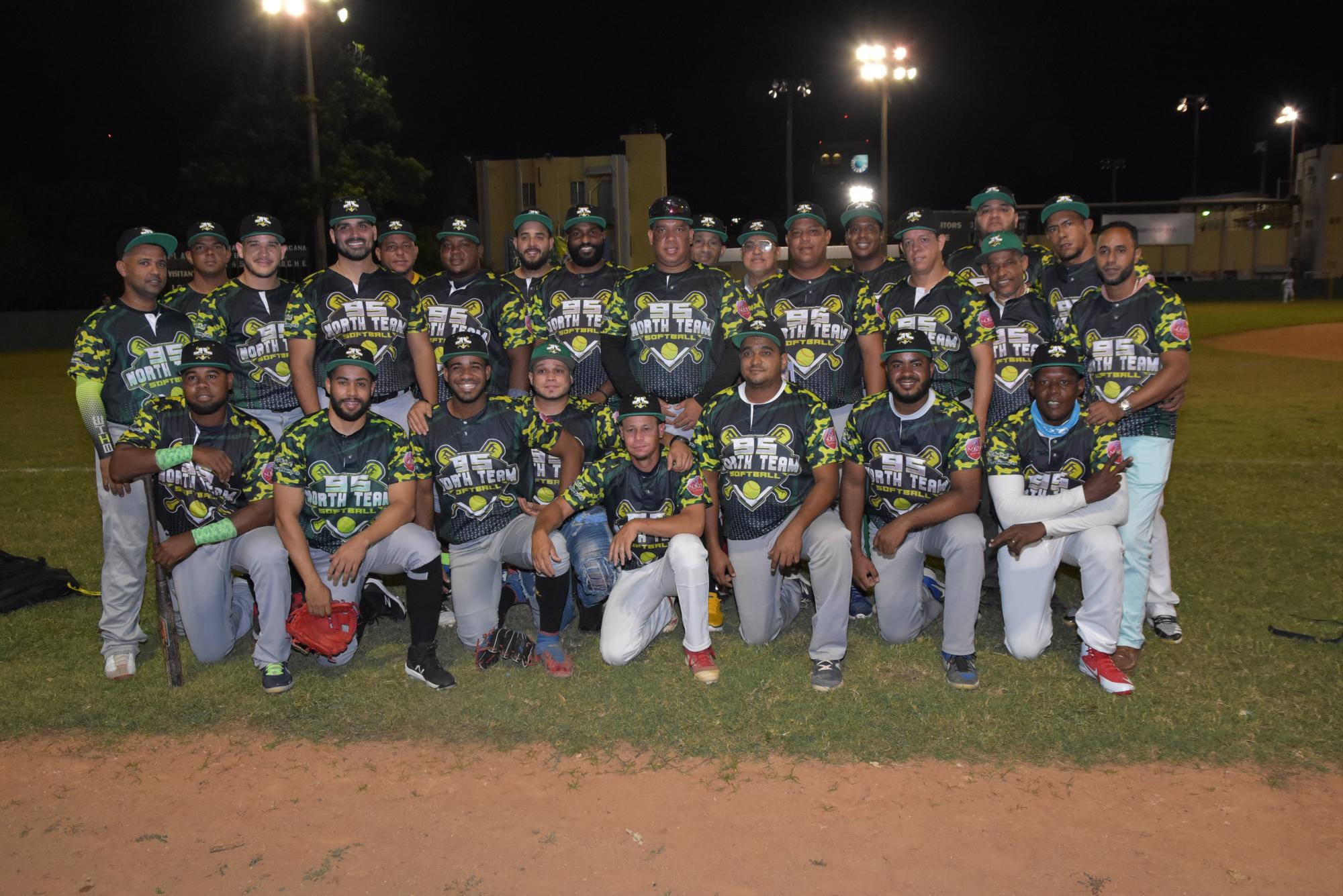 El conjunto 95-North está en las finales del torneo de softbol Rubén Pimentel del Distrito Nacional, en su versión 31/2021. (Prensa/Asadina)