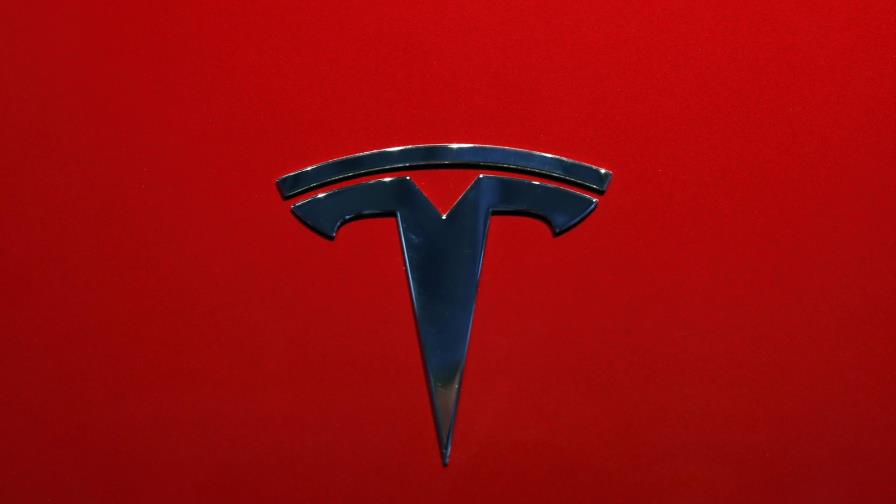 Tesla arreglará pantallas de consola en 135.000 vehículos