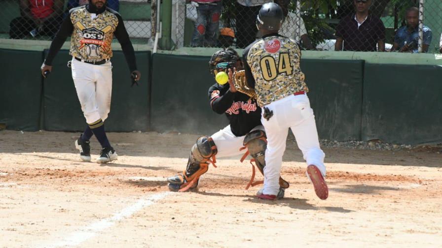 95 Norte Cristo-Fe y los Mellos-A se citan para la final del torneo Rubén Pimentel de softbol