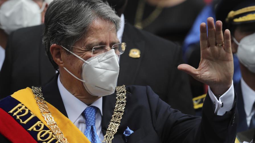 Presidente ecuatoriano irá a EEUU para cirugía de columna Presidente ecuatoriano irá a EEUU para cirugía de columna