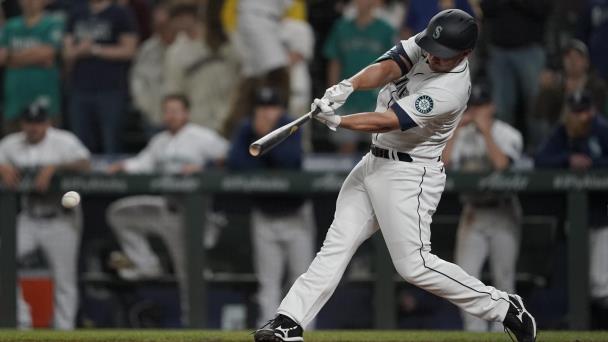 Rockies remontan y derrotan a Diamondbacks 6-5