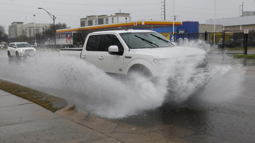 Inundaciones y crecidas de ríos en el sur de EEUU