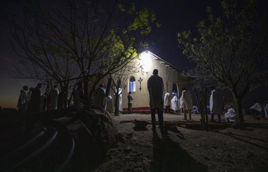 Cuida a mis bebés: La odisea de una familia en Tigray