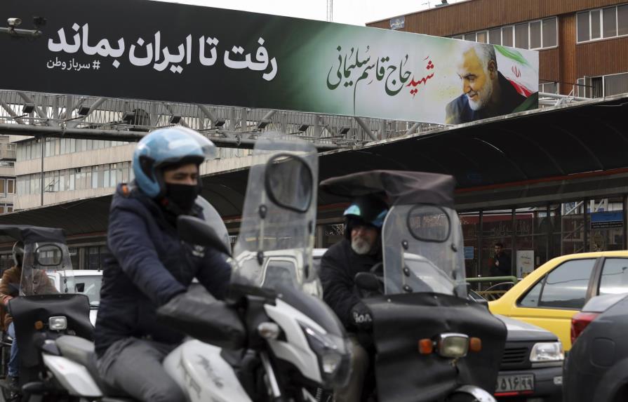 Miles despiden a general iraní muerto en ataque perpetrado por Estados Unidos