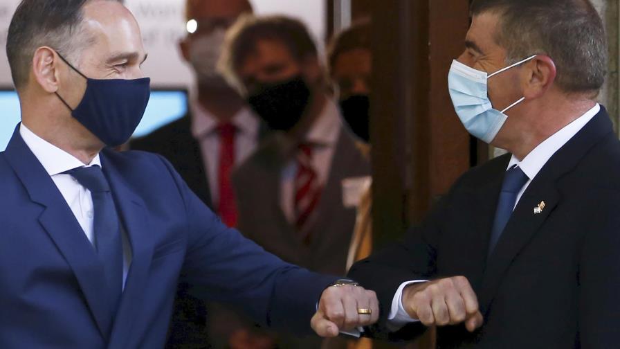 Alemania e Israel acuerdan continuar embargo de armas a Irán