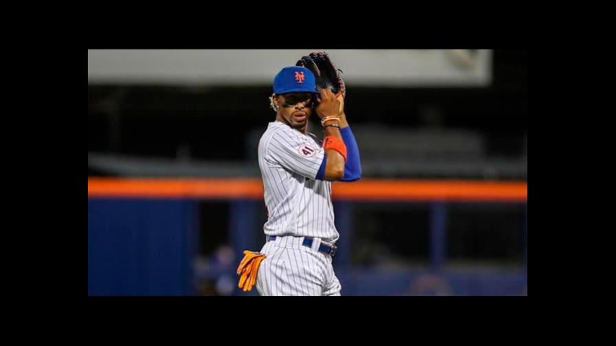 Los fanáticos de los Mets pierden la paciencia con Lindor y lo abuchean Los fanáticos de los Mets pierden la paciencia con Lindor y lo abuchean