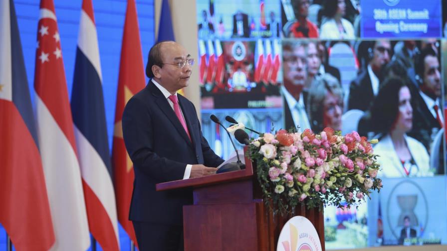 ASEAN se opone a reclamos marítimos de China ASEAN se opone a reclamos marítimos de China