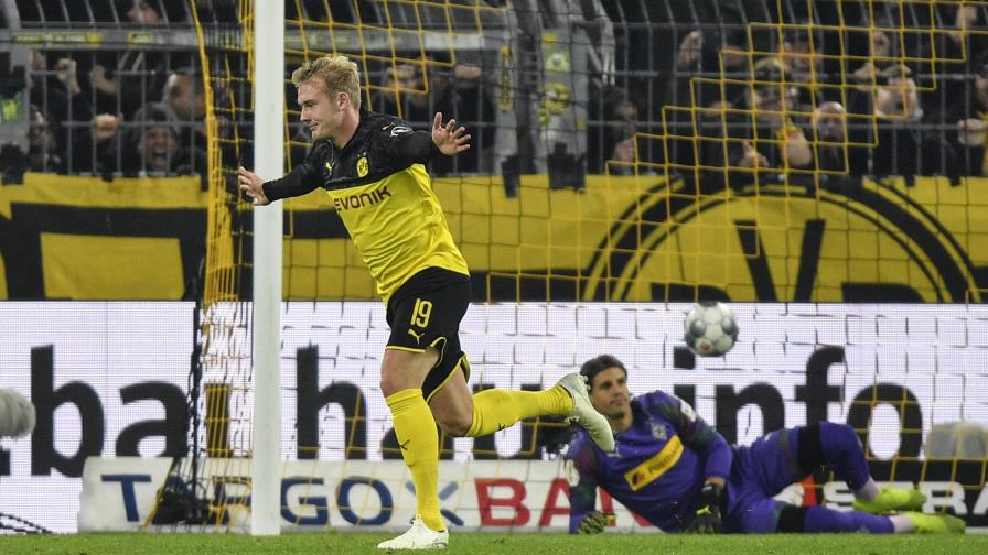 Dortmund da la vuelta y vence 2-1 al Gladbach en la Copa