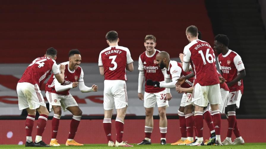 Aubameyang acaba seguía y Arsenal vence 3-0 a Newcastle