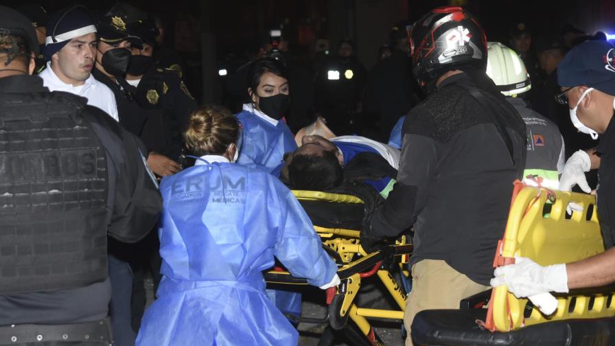 Metro cae en Ciudad de México: 15 muertos y 70 heridos