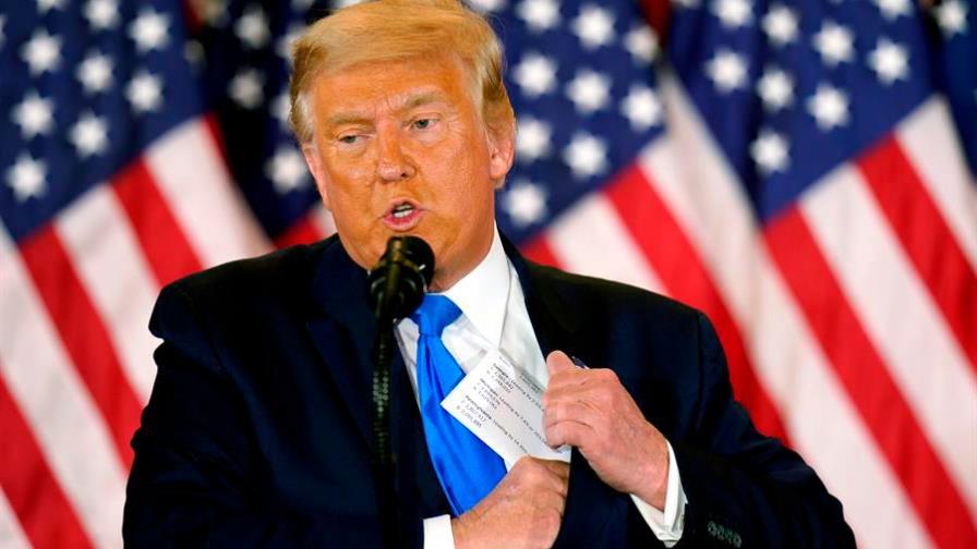 Trump insta al Congreso a aprobar un rescate económico “grande y centrado”