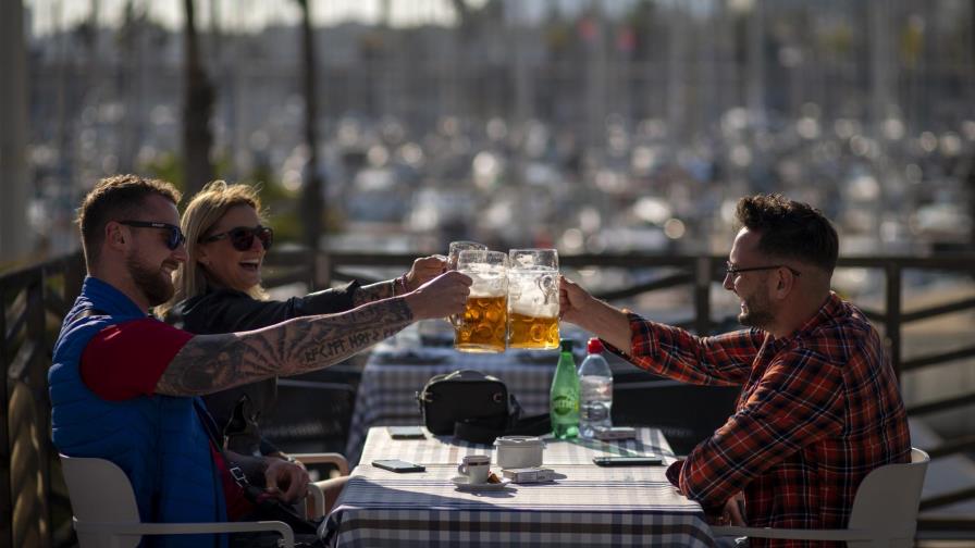 España se apresta a vacunar en hogares de ancianos