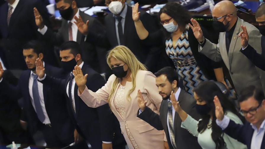 El Salvador: nuevos magistrados están vinculados al gobierno
