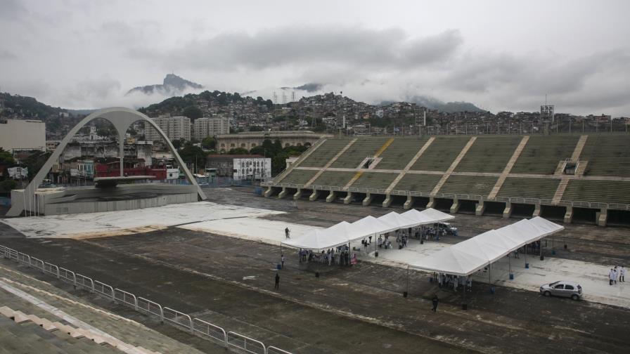 Sin carnaval, el Sambódromo sirve como centro de vacunación