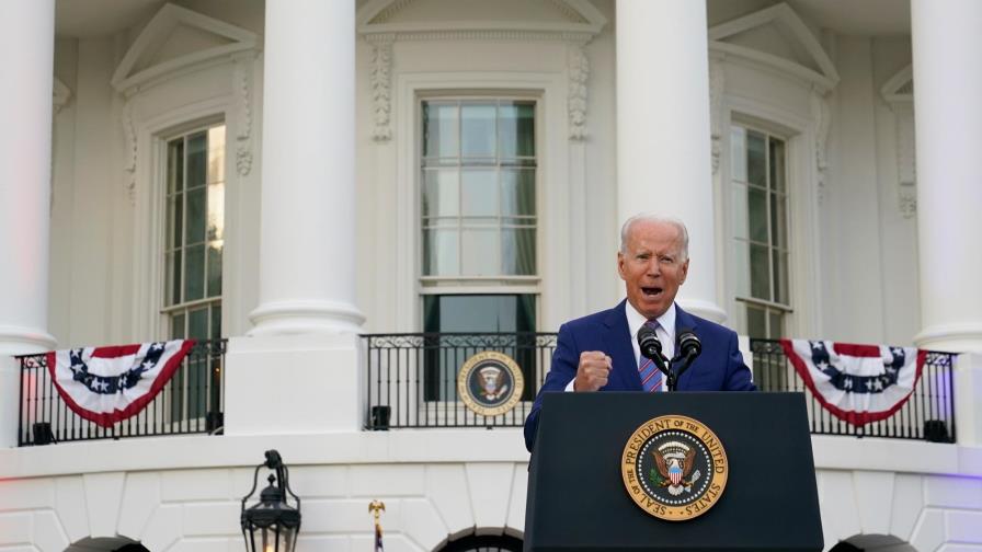 Biden: EEUU se recupera, pero el COVID-19 persiste