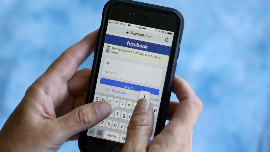 Facebook combate noticias falsas sobre coronavirus