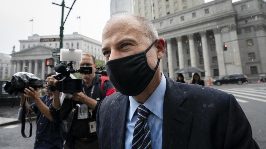 Avenatti, exabogado de Stormy Daniels, sentenciado a prisión