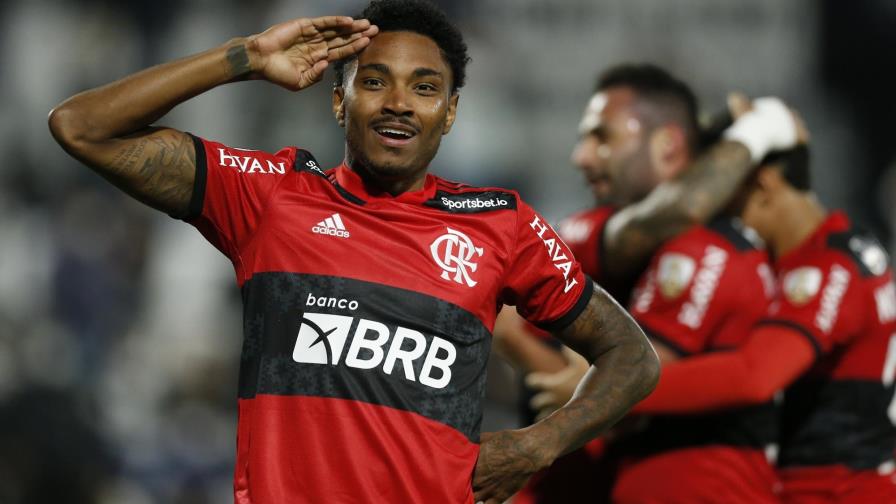 Flamengo golea 4-1 a Olimpia y palpita semifinal
