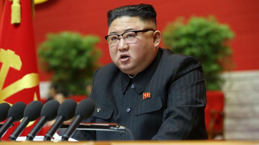 Kim abre congreso norcoreano admitiendo fallos políticos