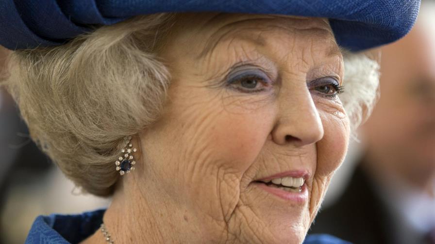 La exreina Beatriz de Holanda da positivo en COVID-19