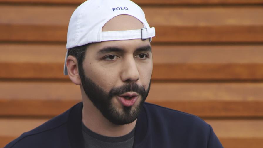 Presidente salvadoreño desaira a enviado de EEUU
