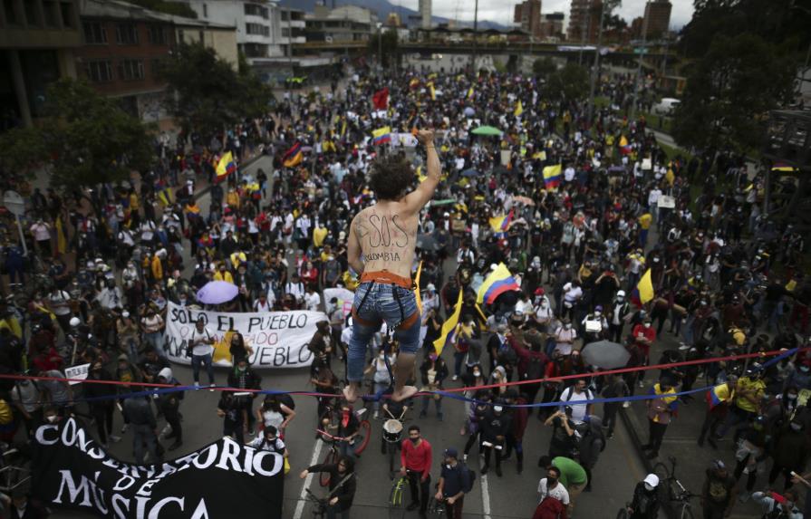 Duque: se investigan abusos durante protestas en Colombia