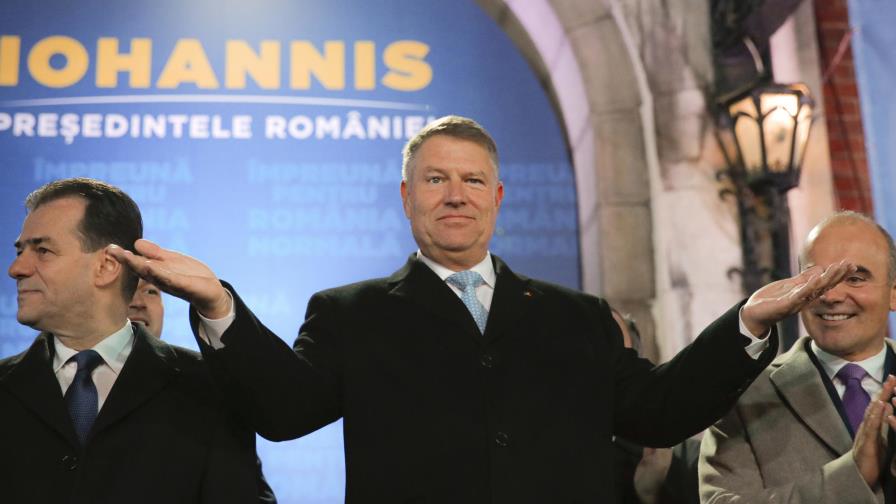 Presidente de Rumania es reelegido en 2da vuelta electoral Presidente de Rumania es reelegido en 2da vuelta electoral