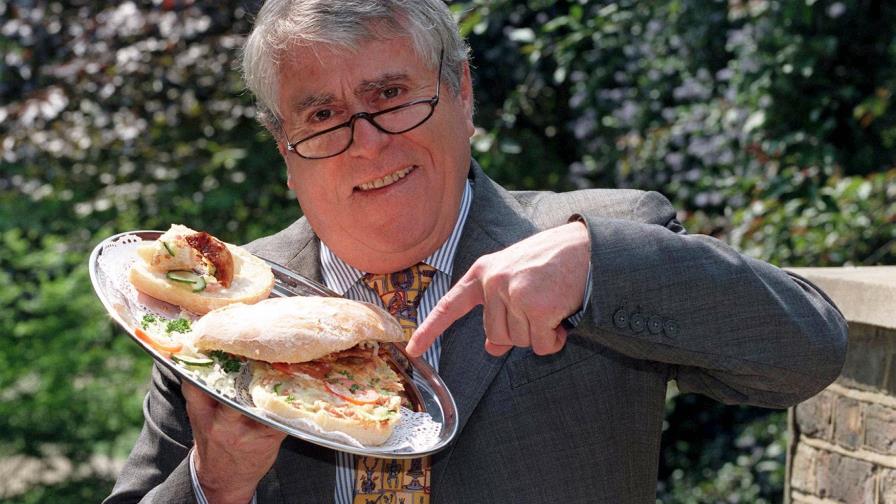 Muere galardonado chef francés Albert Roux
