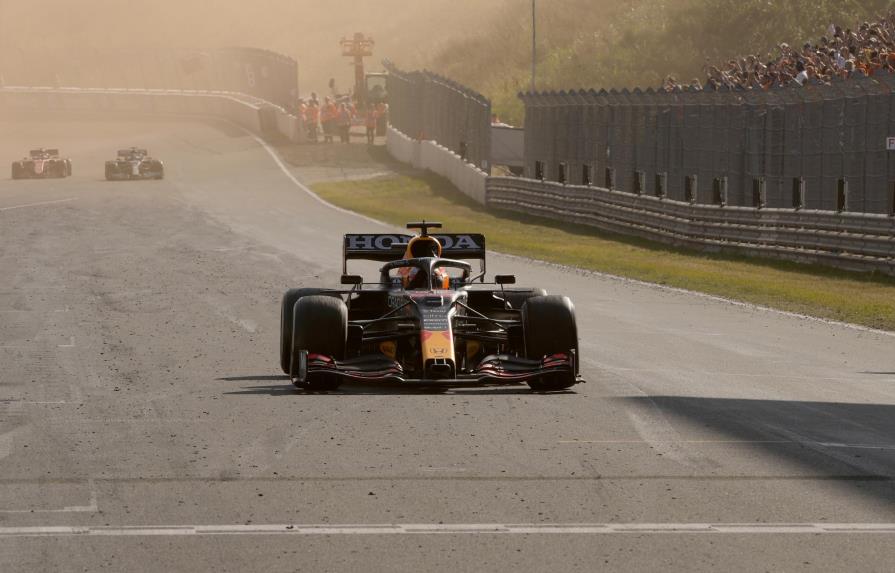 Verstappen gana GP de Holanda de F1 y recupera liderato