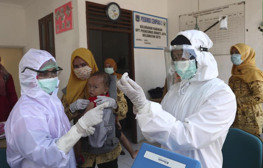 Pandemia detuvo la vacunación de casi 80 millones de niños