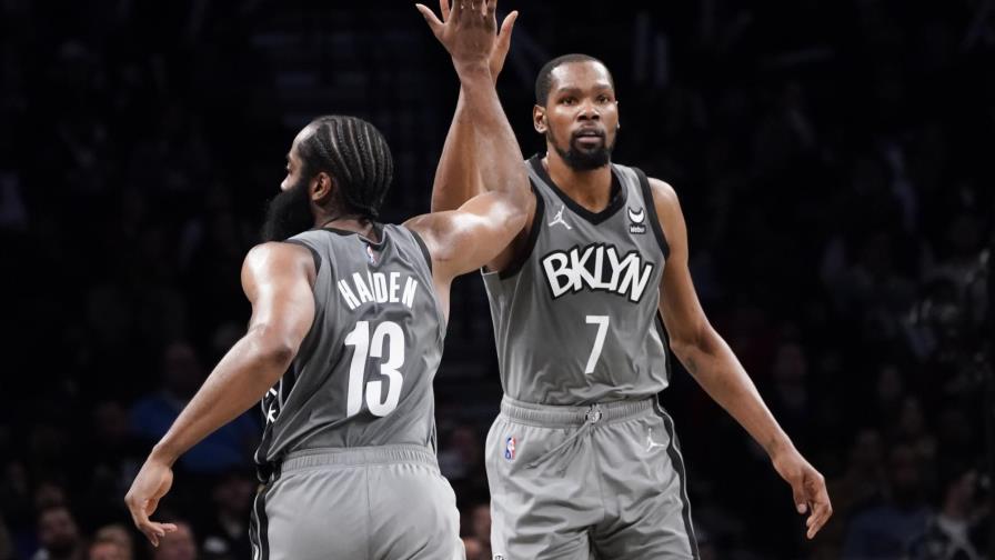 Harden iguala a Bird con 59 triples dobles; Nets ganan Harden iguala a Bird con 59 triples dobles; Nets ganan