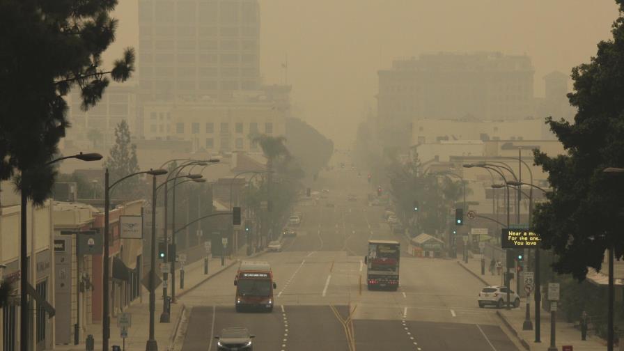 EEUU: Daño económico de incendios se suma al de pandemia