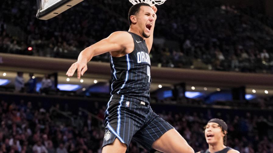 Magic reacciona al final y vence a Knicks 104-98
