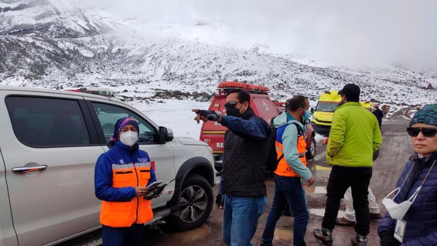 Al menos tres muertos por avalancha en la montaña más alta de Ecuador Al menos tres muertos por avalancha en la montaña más alta de Ecuador