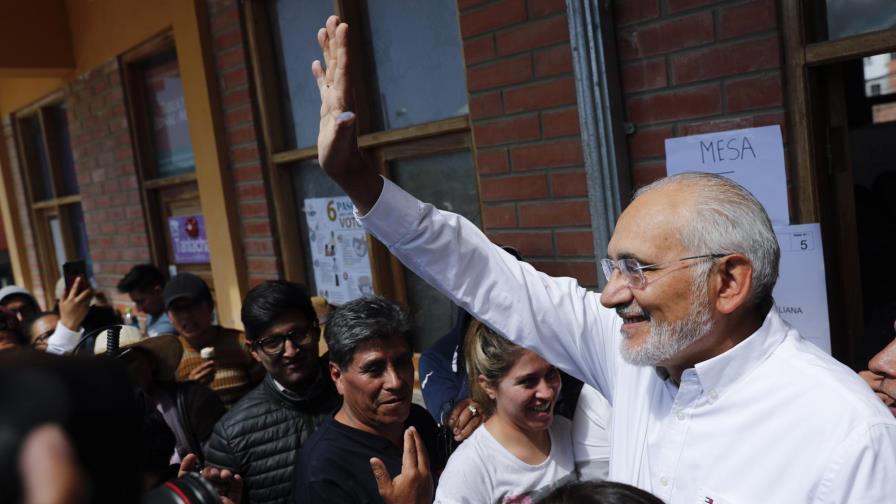 Bolivia celebra elecciones en una jornada tranquila