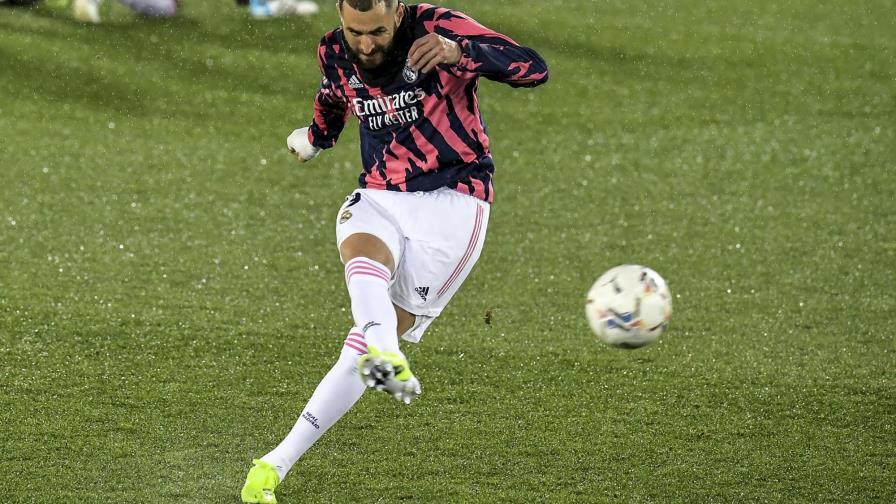 Real Madrid se quita presión; golea 4-1 al Alavés