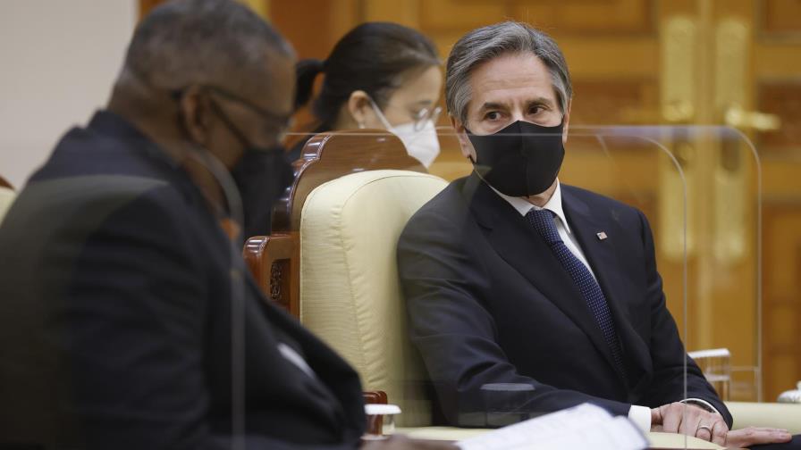 Blinken y Austin visitan países aliados en Medio Oriente