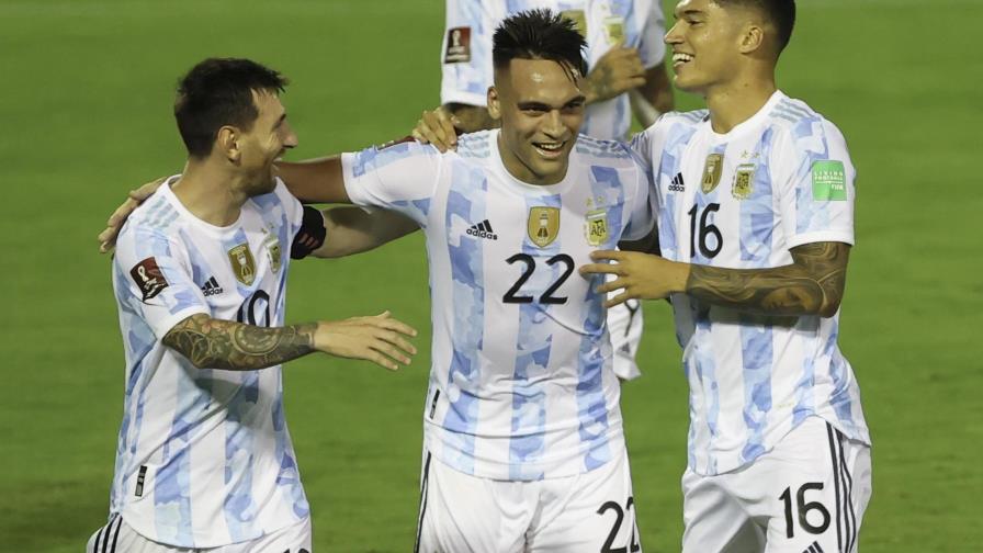 Argentina se florea al ganar de visita 3-1 a Venezuela