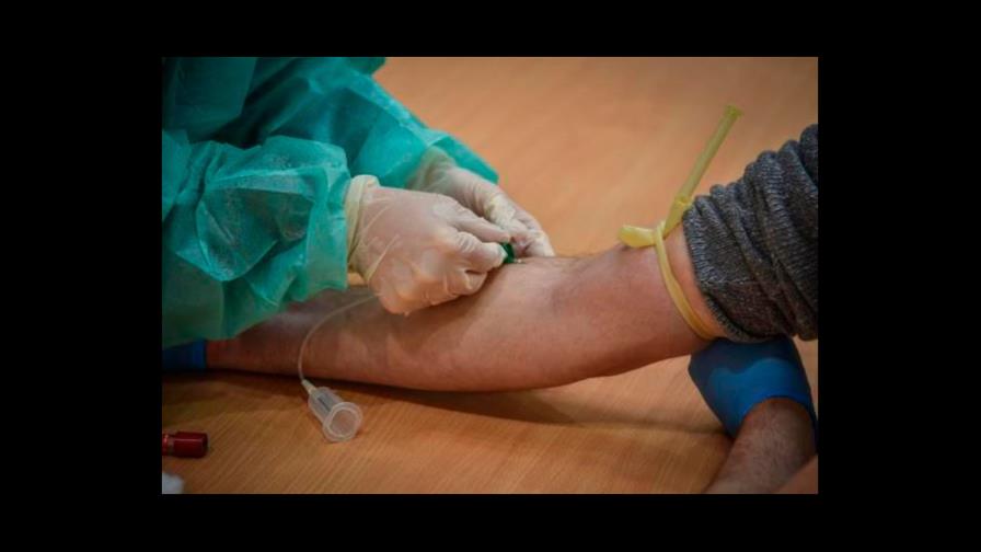 Italia reduce por primera vez el número de positivos por coronavirus