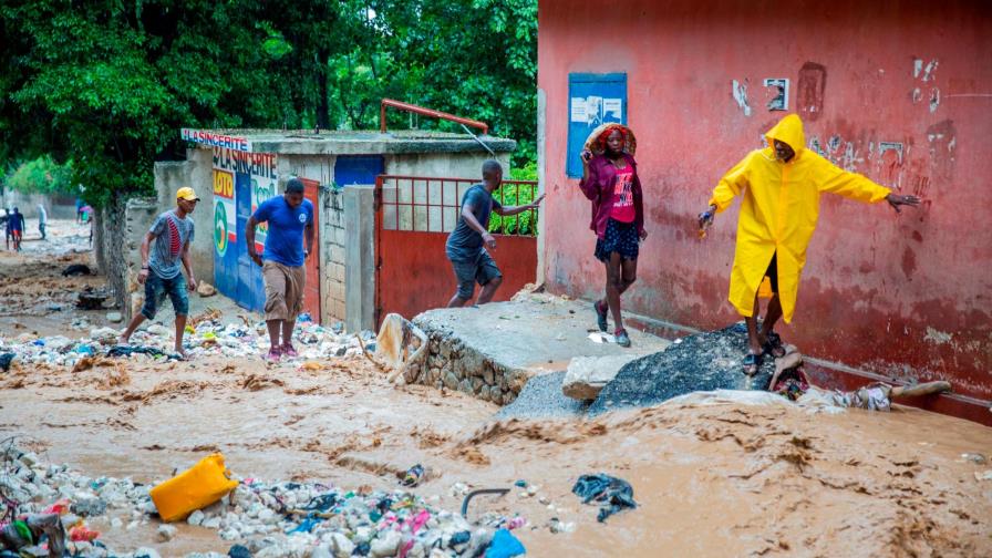 Haití eleva a 31 el numero de fallecidos por tormenta tropical Laura
